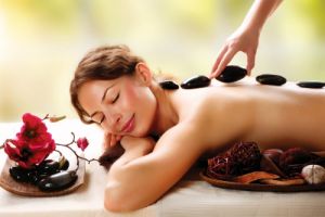 Massages aux Pierres Chaudes